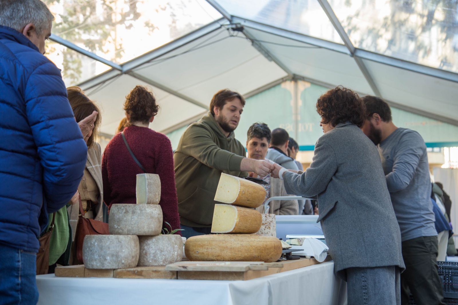 Vuelve ESNEKI, la feria de quesos y productos lácteos Tolosa Turismoa